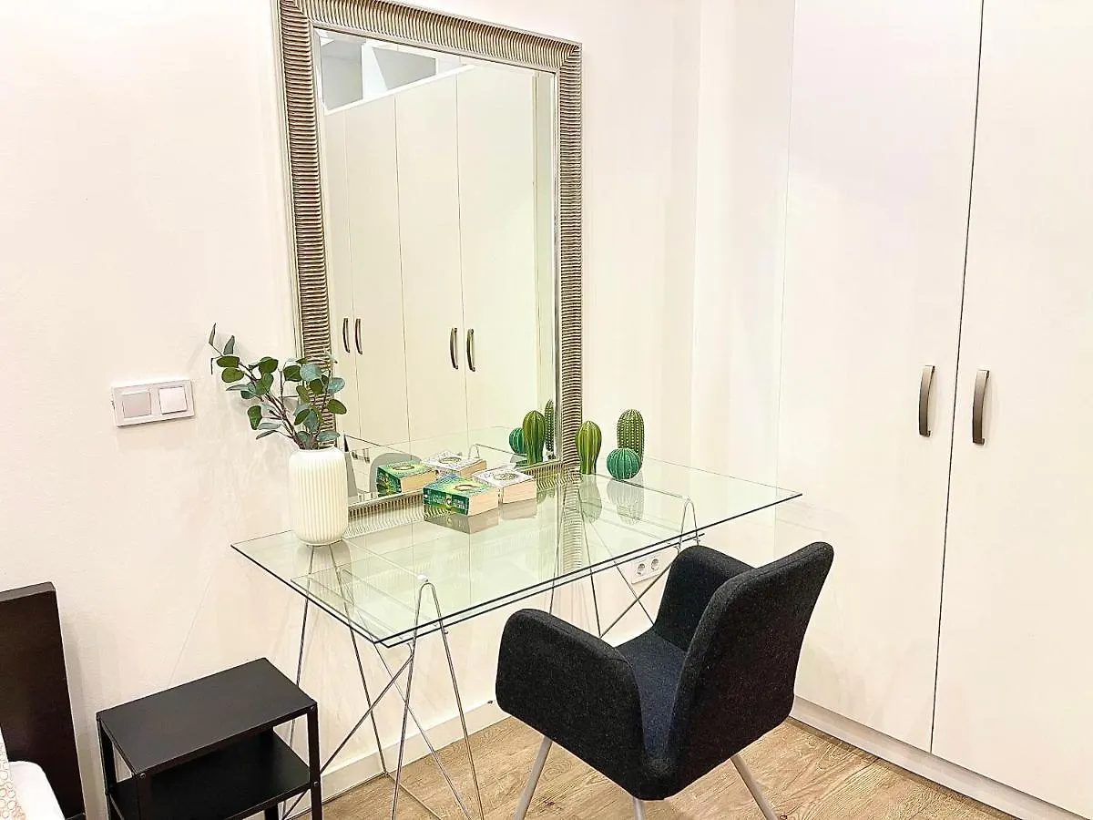 Dream Romance Residency - Finnish Sauna Budapest Apartment
