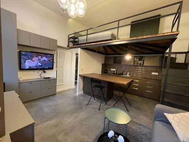 Dream Romance Residency - Finnish Sauna Budapest